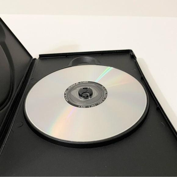 A Tribute to Bruce Lee DVD 4 Movies 2 Discs - Picture 10 of 14